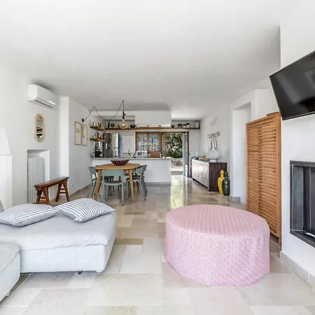 Piazzetta Dei Trulli By Perle Di Puglia * Чистернино