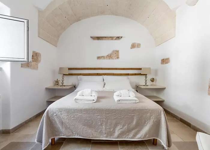 Piazzetta Dei Trulli By Perle Di Puglia