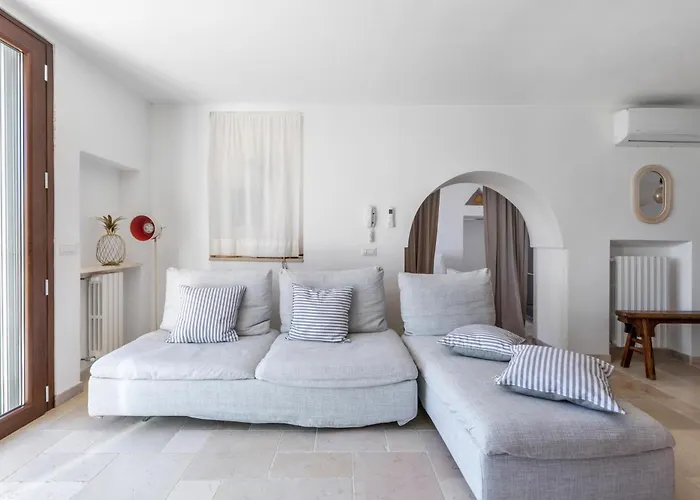 Piazzetta Dei Trulli By Perle Di Puglia 치스테르니노