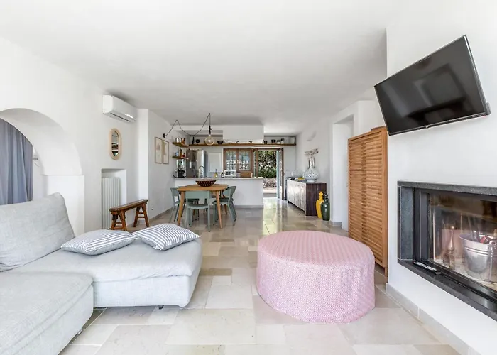 Piazzetta Dei Trulli By Perle Di Puglia * 치스테르니노