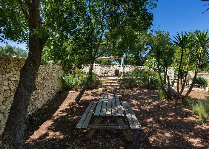 Piazzetta Dei Trulli By Perle Di Puglia 치스테르니노