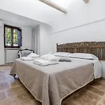 Piazzetta Dei Trulli By Perle Di Puglia * Cisternino