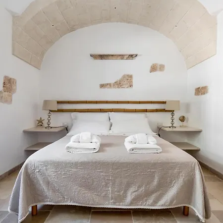 Piazzetta Dei Trulli By Perle Di Puglia