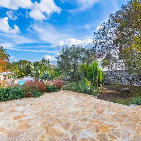 Piazzetta Dei Trulli By Perle Di Puglia Villa